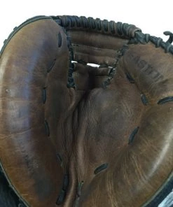 ELEVATESPORTING Easton NAT22 RHT Used Size 33