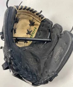 ELEVATESPORTING Wilson A0425 Size 10.5