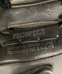 ELEVATESPORTING Mizuno Jenny Finch Size 10