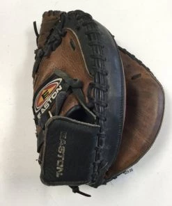 ELEVATESPORTING Easton NAT22 RHT Used Size 33" Baseball Catcher Mitt