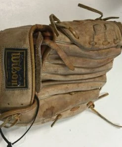 ELEVATESPORTING Wilson A2272 Size 10" RHT Used Baseball Glove