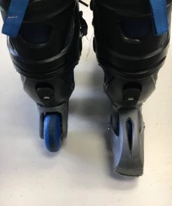 ELEVATESPORTING Avigo Youth Skate Size 1-4 Used Inline Skates