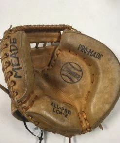 Elevatesporting All Pro Leaguer Right Hand Used Baseball Catcher Mitt