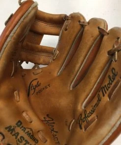 ELEVATESPORTING Diamond Master Pro Style Size 9" RH Throw Used Baseball Glove