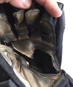 ELEVATESPORTING Bauer Apollo Black Used Size 14" Hockey Gloves